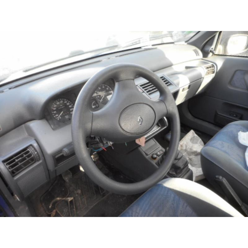 Feu arriere stop central RENAULT CLIO 1 Photo n°8