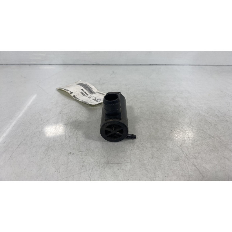 Pompe lave glace avant MAZDA 323 4 Photo n°1