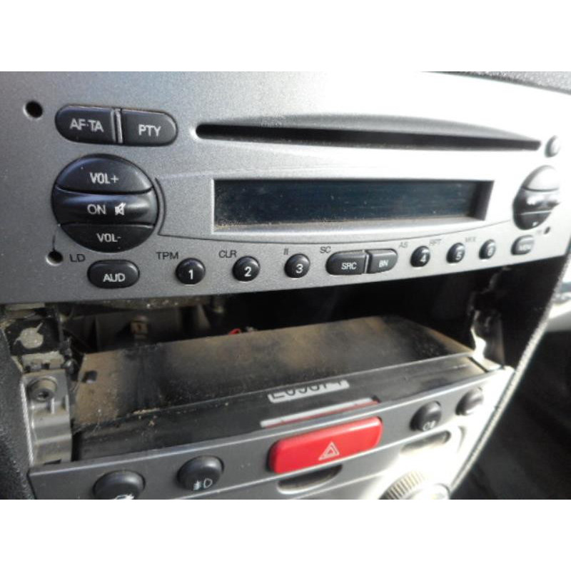 Bouton de warning ALFA ROMEO 147 Photo n°10