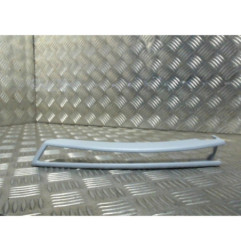 Moulure de pare choc avant VOLKSWAGEN PASSAT 7 Photo n°1