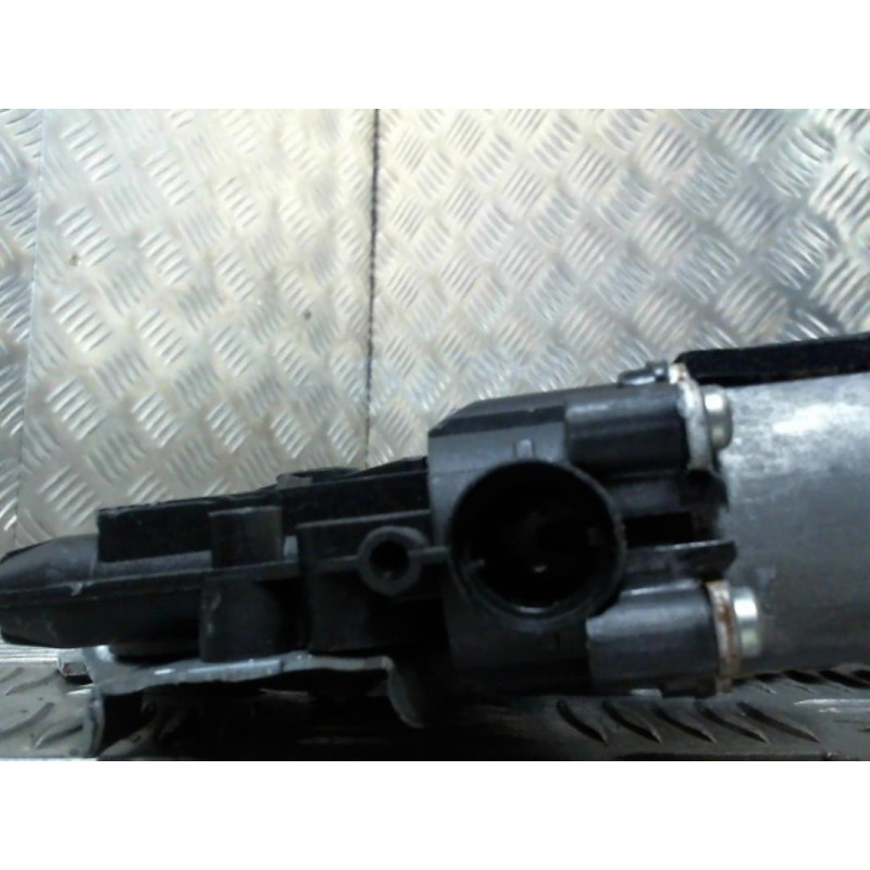 Leve vitre electrique arriere droit NISSAN NOTE 1 Photo n°2