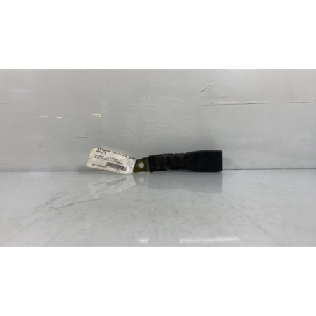 Attache ceinture avant droit HYUNDAI GETZ Photo n°1