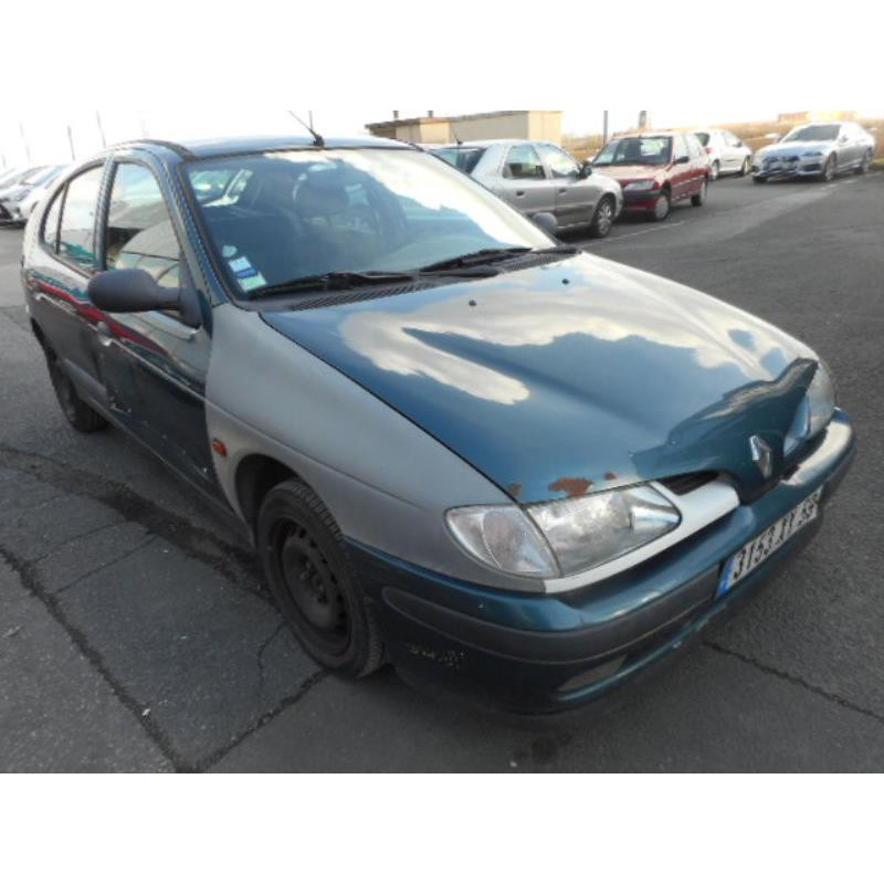 Retroviseur gauche RENAULT MEGANE 1 Photo n°6