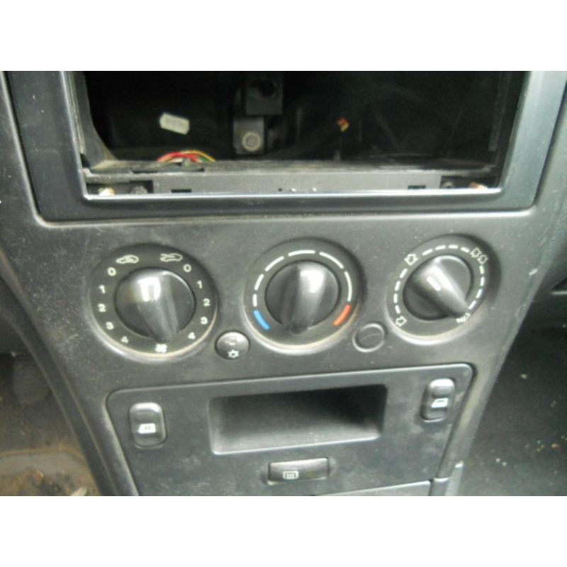 Leve vitre electrique avant droit CITROEN XSARA Photo n°8