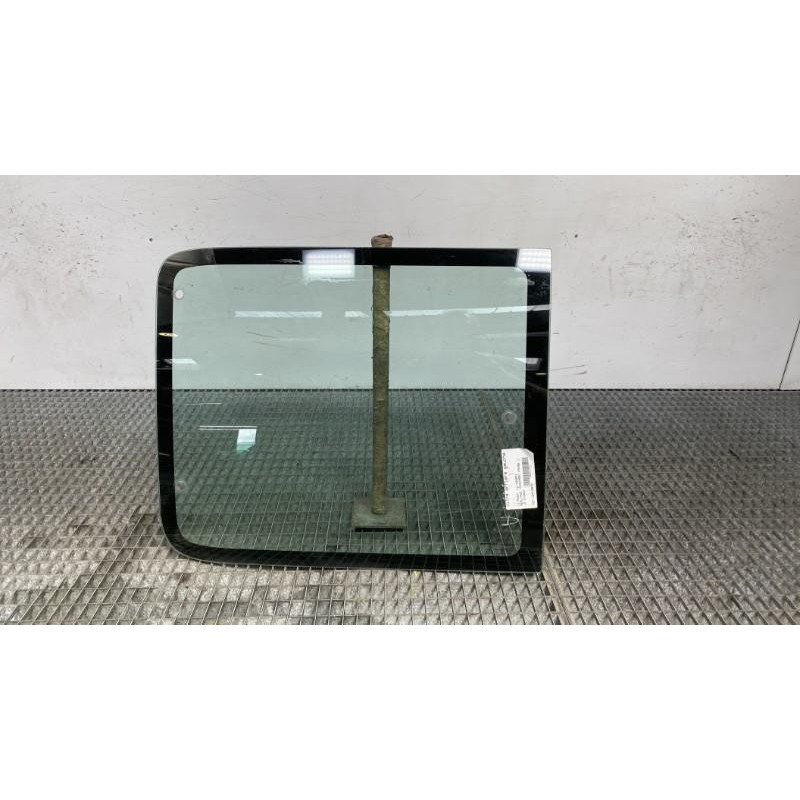 Vitre arriere gauche CITROEN BERLINGO 1 Photo n°1