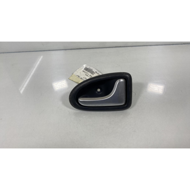 Poignee interieur avant droit RENAULT CLIO 2 Photo n°1