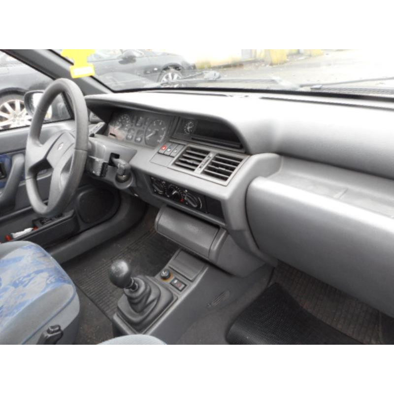 Pompe lave glace arriere RENAULT CLIO 1 Photo n°8