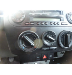 Attache ceinture avant gauche VOLKSWAGEN NEW BEETLE 1