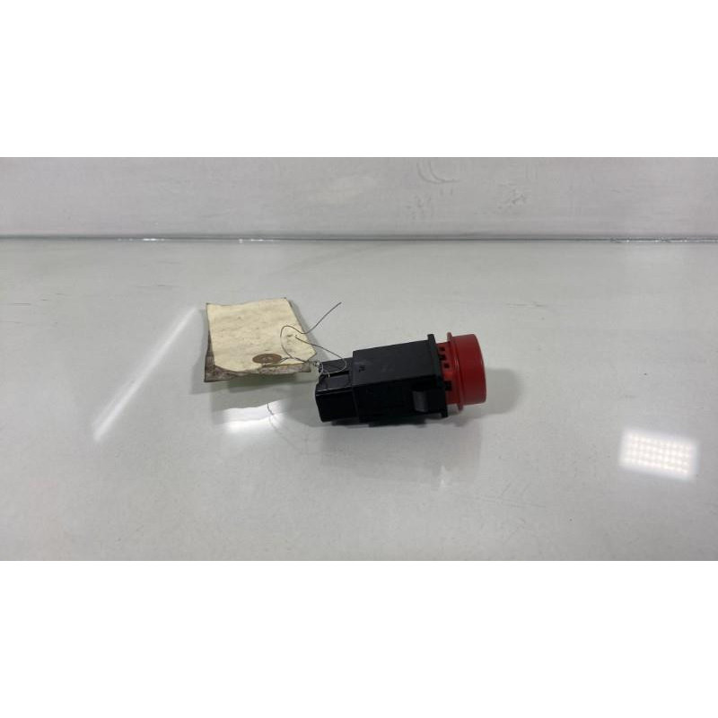 Bouton de warning HYUNDAI GETZ Photo n°2