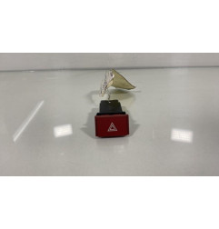 Bouton de warning HYUNDAI GETZ Photo n°1