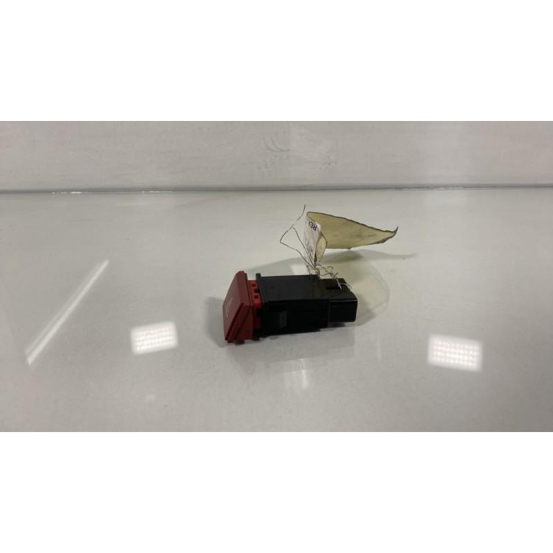 Bouton de warning HYUNDAI GETZ Photo n°2