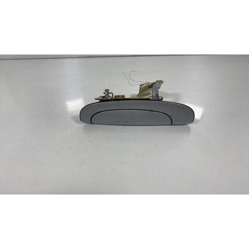 Poignee porte arriere droit HYUNDAI GETZ Photo n°1