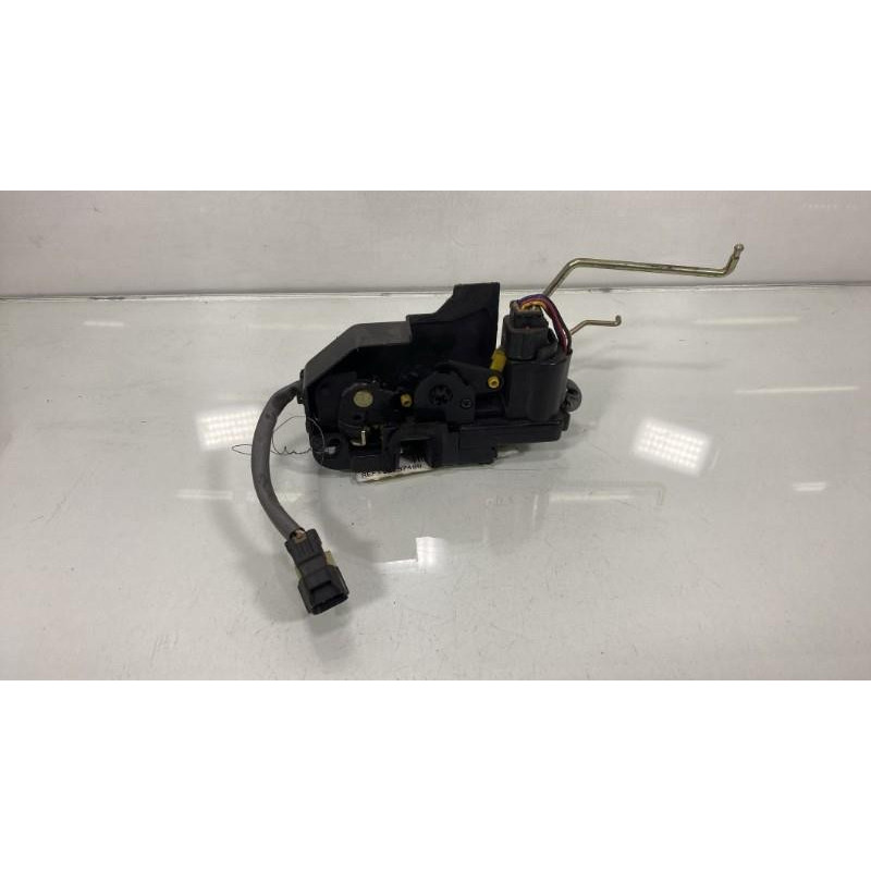 Serrure avant droit HYUNDAI GETZ Photo n°1