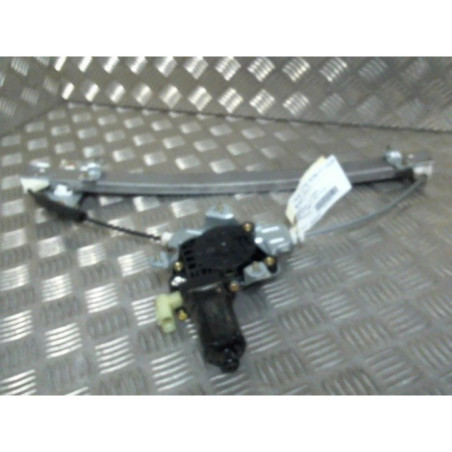 Leve vitre electrique avant droit HYUNDAI GETZ Photo n°1