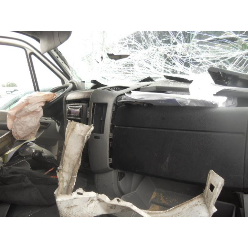 Serrure avant gauche VOLKSWAGEN CRAFTER 1 Photo n°10