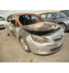 Moteur essuie glace arriere OPEL ASTRA J