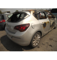 Moteur essuie glace arriere OPEL ASTRA J