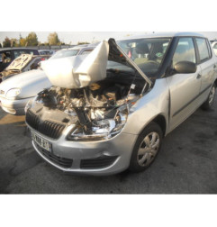 Bouton de warning SKODA FABIA 2