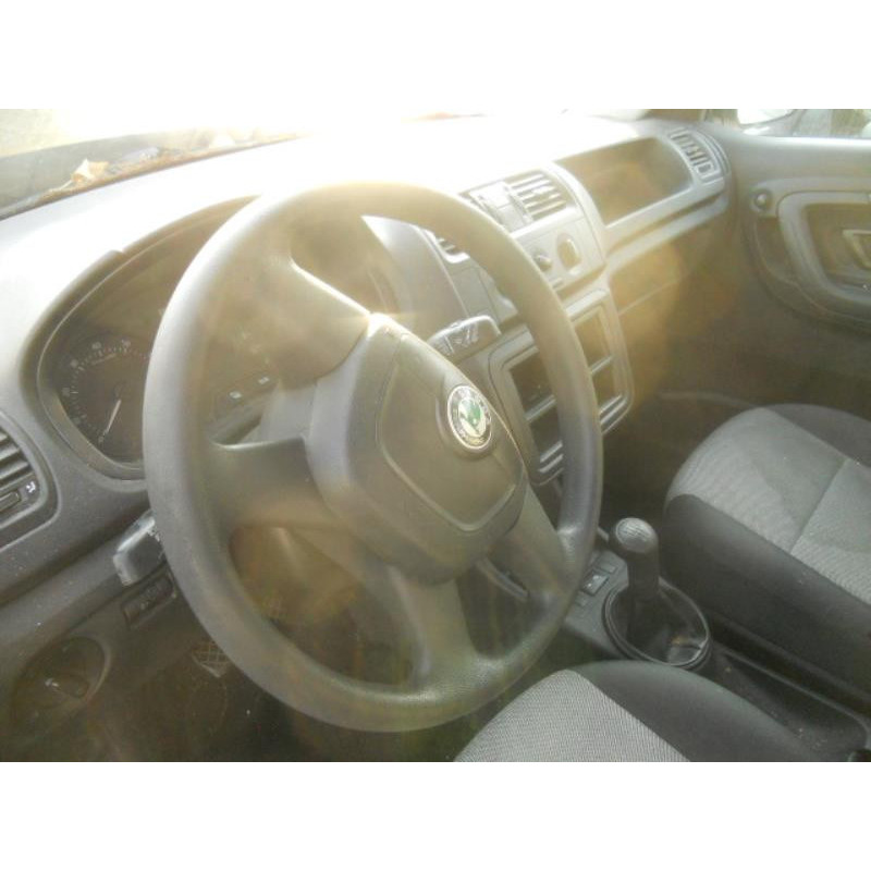Bouton de warning SKODA FABIA 2 Photo n°8