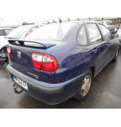 Malle/Hayon arriere SEAT CORDOBA 1