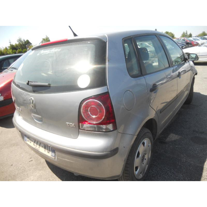 Bouton de warning VOLKSWAGEN POLO 4 Photo n°7