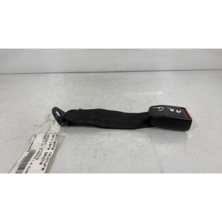 Attache ceinture arriere gauche PEUGEOT 306 Photo n°1