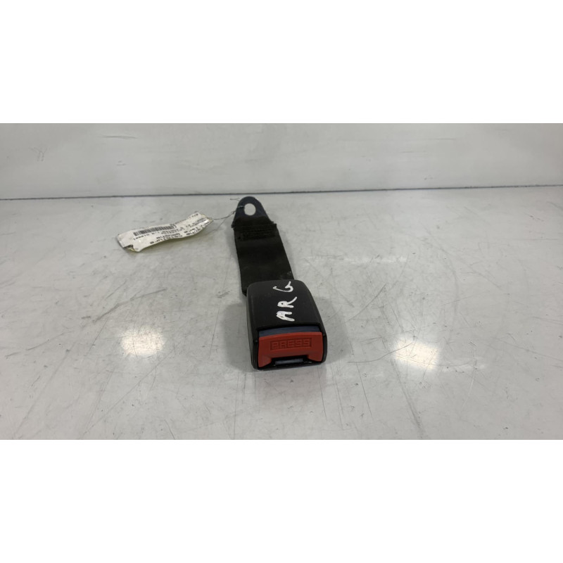Attache ceinture arriere gauche PEUGEOT 306 Photo n°2
