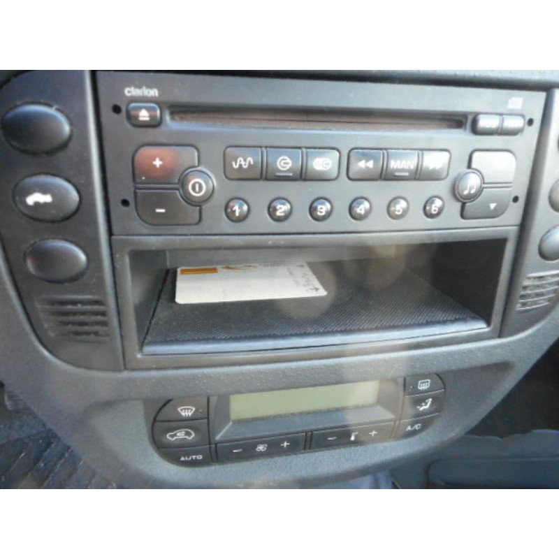 Leve vitre electrique arriere gauche CITROEN C3 1 Photo n°8