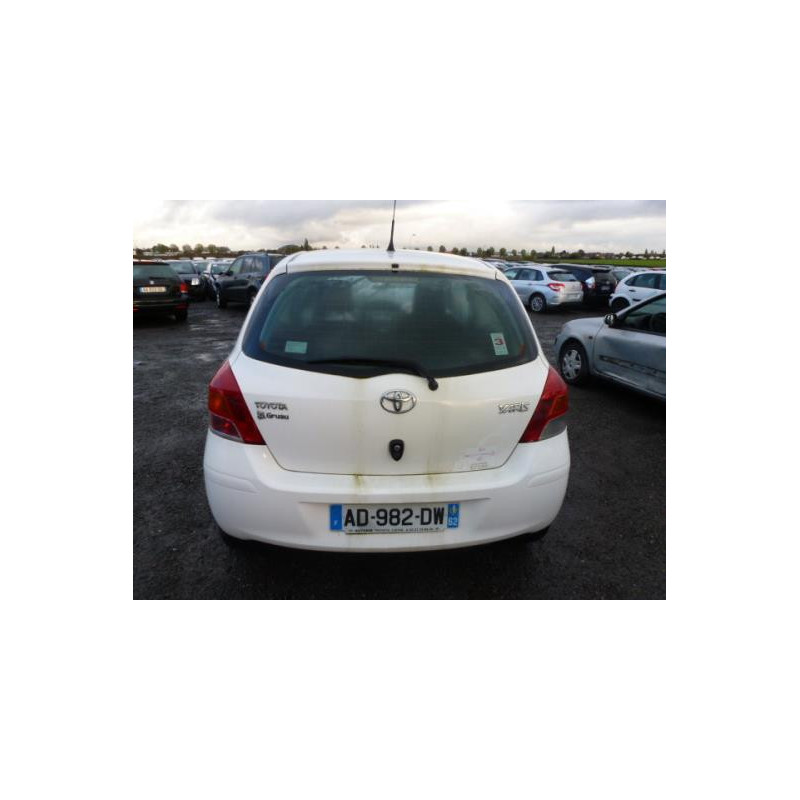 Trappe d'essence TOYOTA YARIS 2 Photo n°6