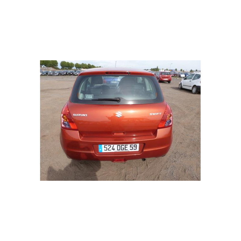 Bouton de warning SUZUKI SWIFT 3 Photo n°6