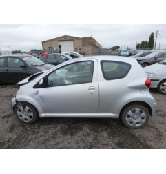 Custode arriere gauche TOYOTA AYGO 1