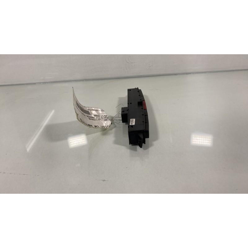 Bouton de warning FIAT GRANDE PUNTO Photo n°2