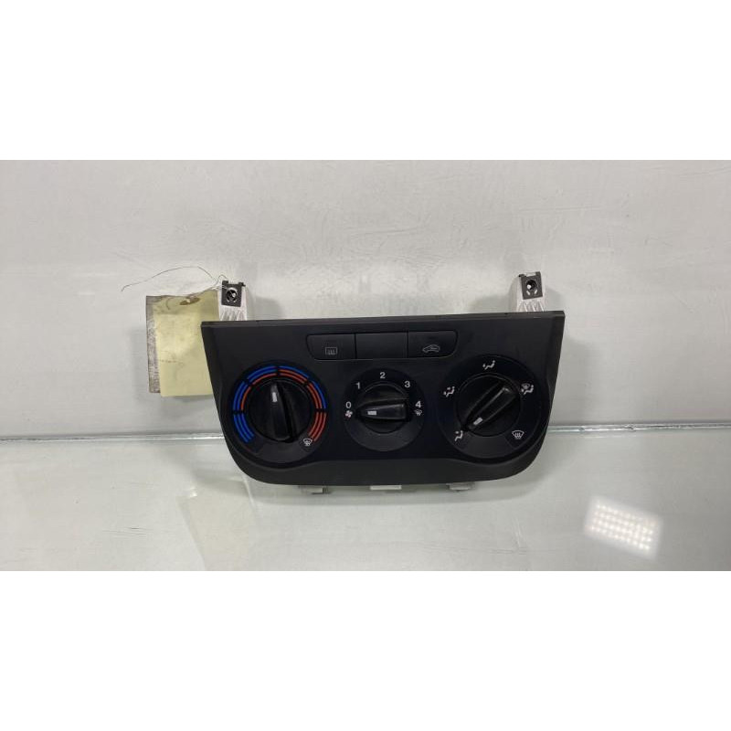 Commande chauffage FIAT GRANDE PUNTO Photo n°1