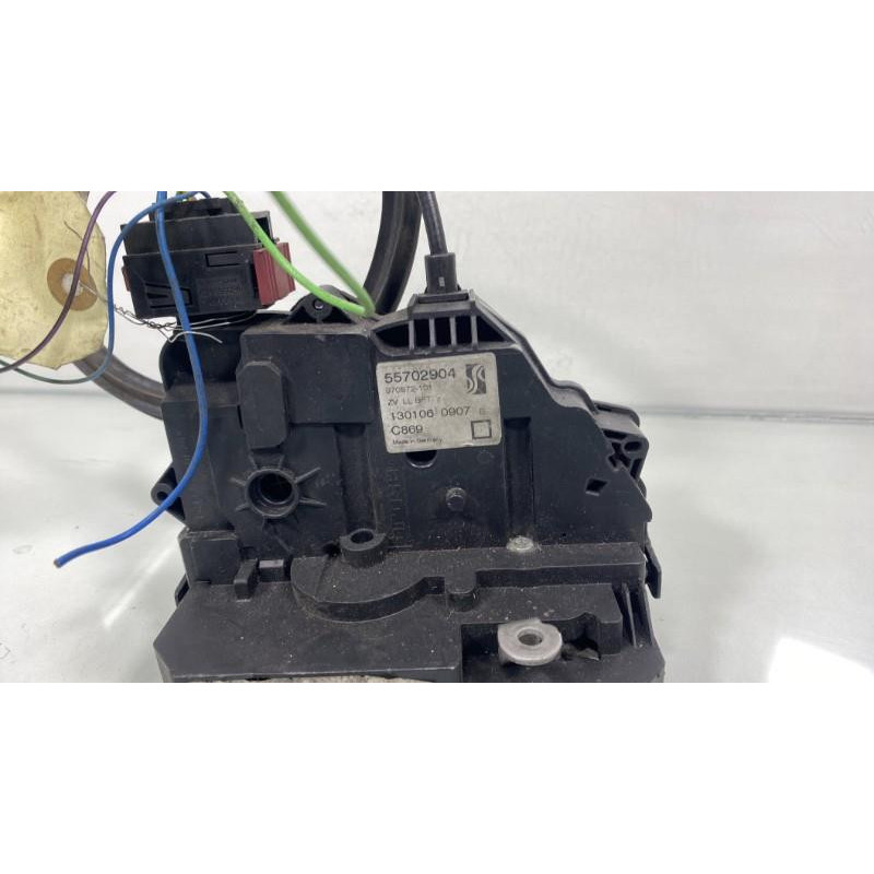 Serrure avant droit FIAT GRANDE PUNTO Photo n°4