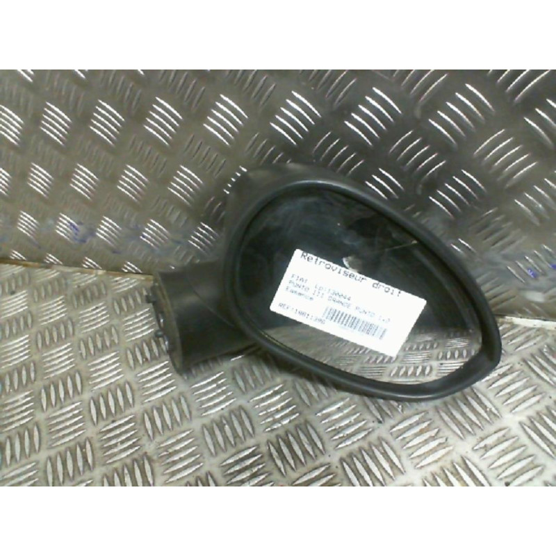 Retroviseur droit FIAT GRANDE PUNTO Photo n°1