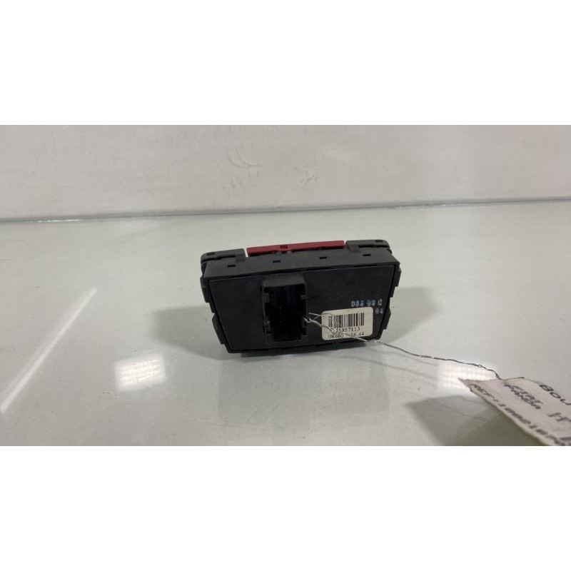 Bouton de warning FIAT PANDA 2 Photo n°3