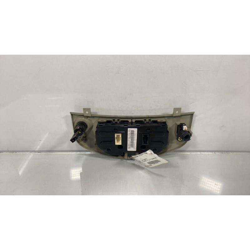 Commande chauffage NISSAN MICRA 3 Photo n°2