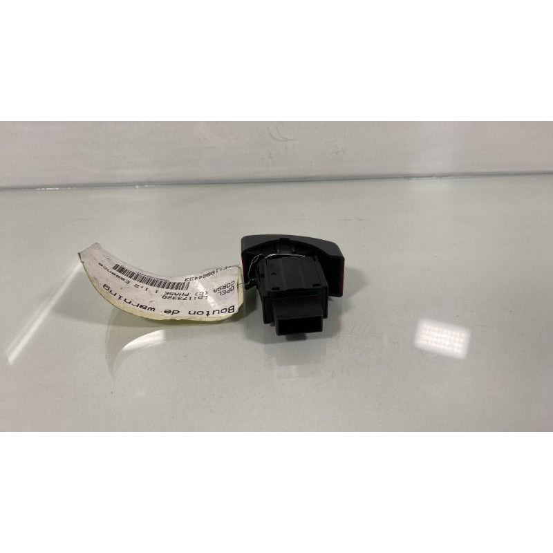 Bouton de warning OPEL CORSA C Photo n°3