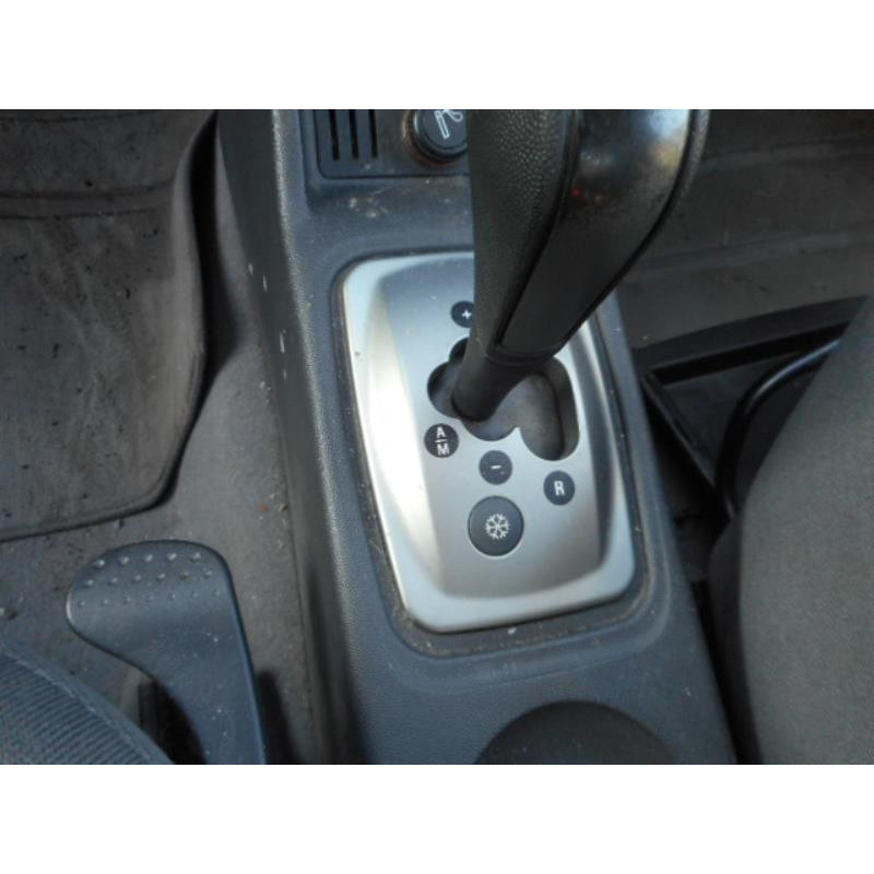 Bouton de warning OPEL CORSA C Photo n°9