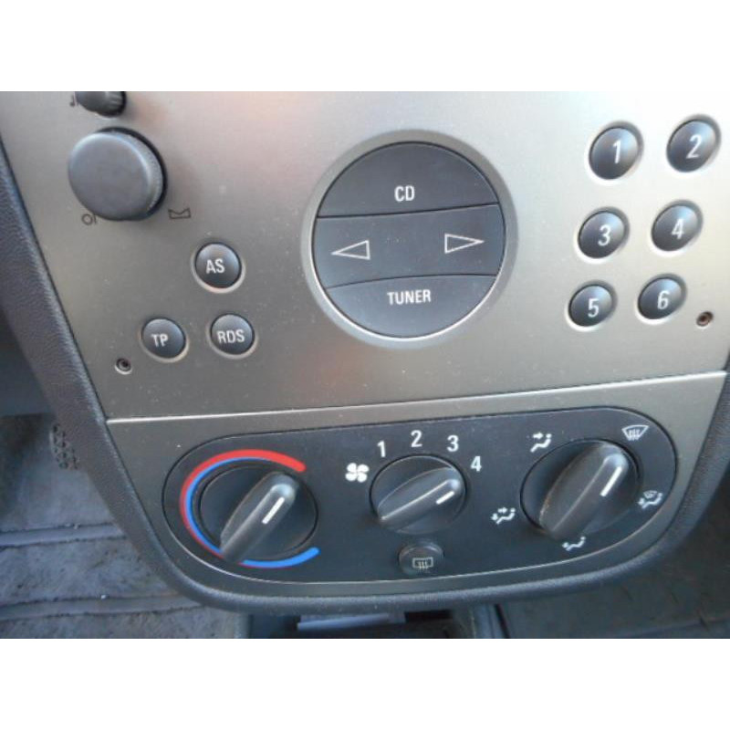 Bouton de warning OPEL CORSA C Photo n°10