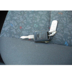 Bouton de warning OPEL CORSA C