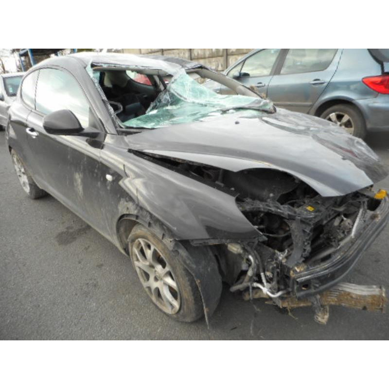 Malle/Hayon arriere ALFA ROMEO MITO Photo n°3