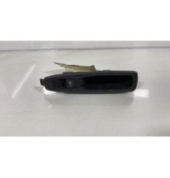 Interrupteur de leve vitre arriere droit RENAULT CLIO 4 Photo n°1