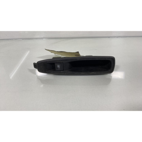 Interrupteur de leve vitre arriere droit RENAULT CLIO 4 Photo n°1