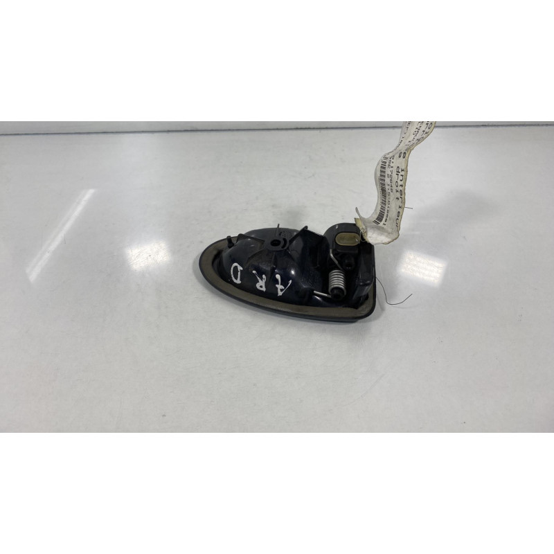 Poignee interieur arriere droit RENAULT CLIO 2 Photo n°2
