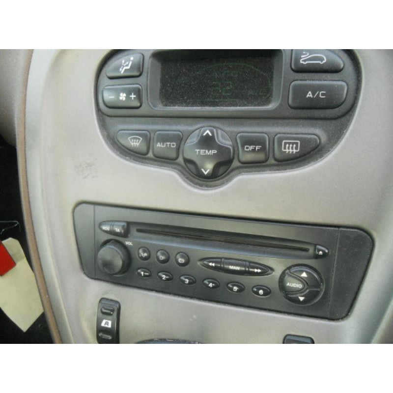 Interrupteur de leve vitre avant droit CITROEN XSARA PICASSO Photo n°9