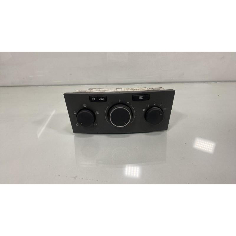 Commande chauffage OPEL ZAFIRA B Photo n°1