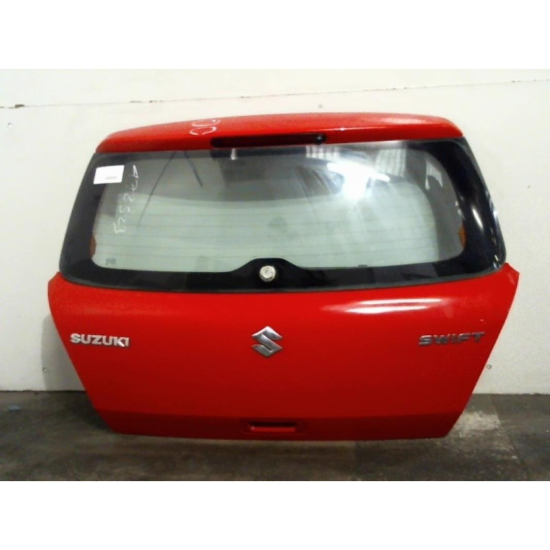 Malle/Hayon arriere SUZUKI SWIFT 3 Photo n°1