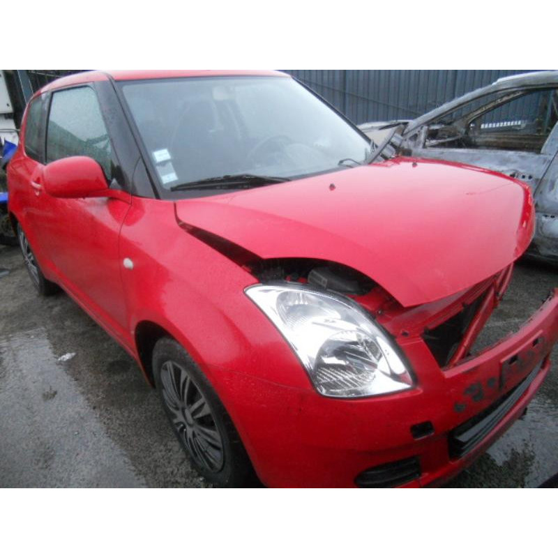 Malle/Hayon arriere SUZUKI SWIFT 3 Photo n°5