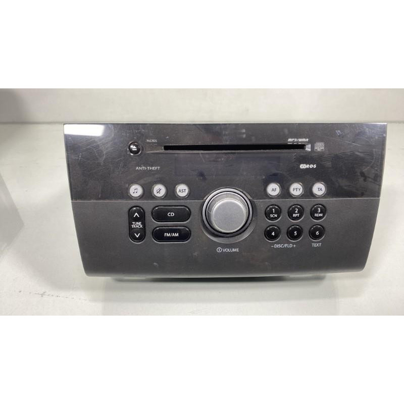Autoradio d'origine SUZUKI SWIFT 3 Photo n°1